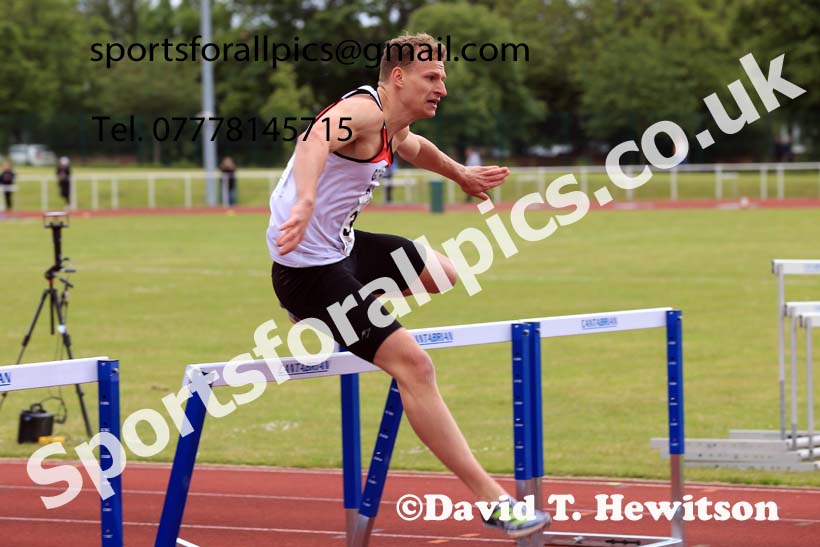 Senior Mens 400 metres hurdles, 2024 Northern Senior and Under-20s Track and Field Champs, Middlesbrough.  Photo: David T. Hewitson/Sports for All Pics